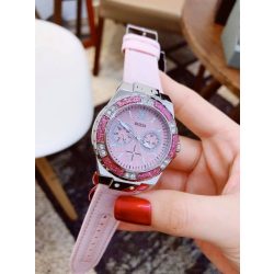   Guess női rózsaszín óra karóra W0775L15 /kamparj Várható érkezés: 07.10