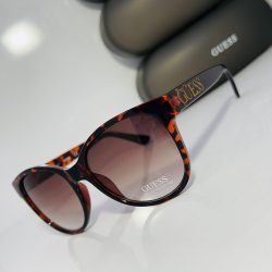   Guess női barna napszemüveg GF0362 5452F /kampmir0323 várható érkezés: 07.10