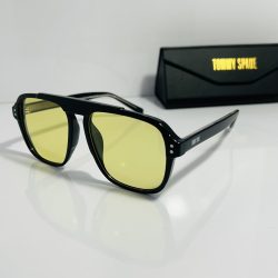 Tommy Spade TS4311 fotokromatikus polarizált napszemüveg férfi női unisex fekete /kamptsp Várható érkezés: 03.20 Előrendelés