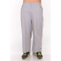   Nike férfi szürke nadrág, térdnadrág XL 115712/082 /kamplvm Várható érkezés: 12.10