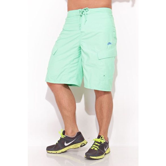 Nike férfi zöld nadrág, térdnadrág M 273002/365 /kamplvm Várható érkezés: 03.10