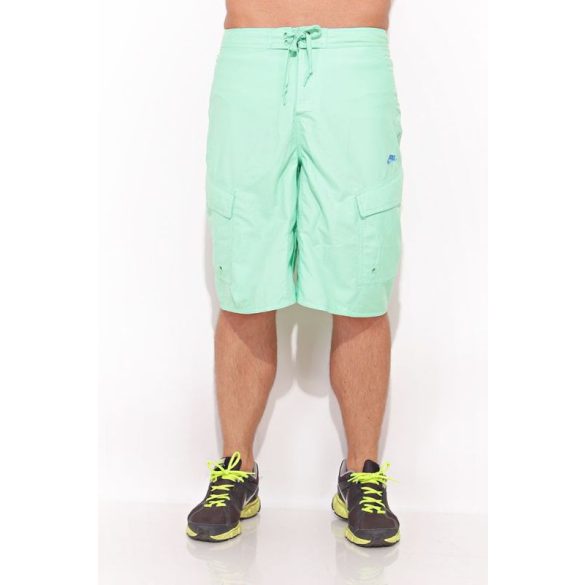 Nike férfi zöld nadrág, térdnadrág L 273002/365 /kamplvm Várható érkezés: 03.10