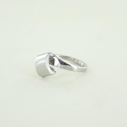 Esprit Női gyűrű nemesacél ezüst Gr.56 ESRG020